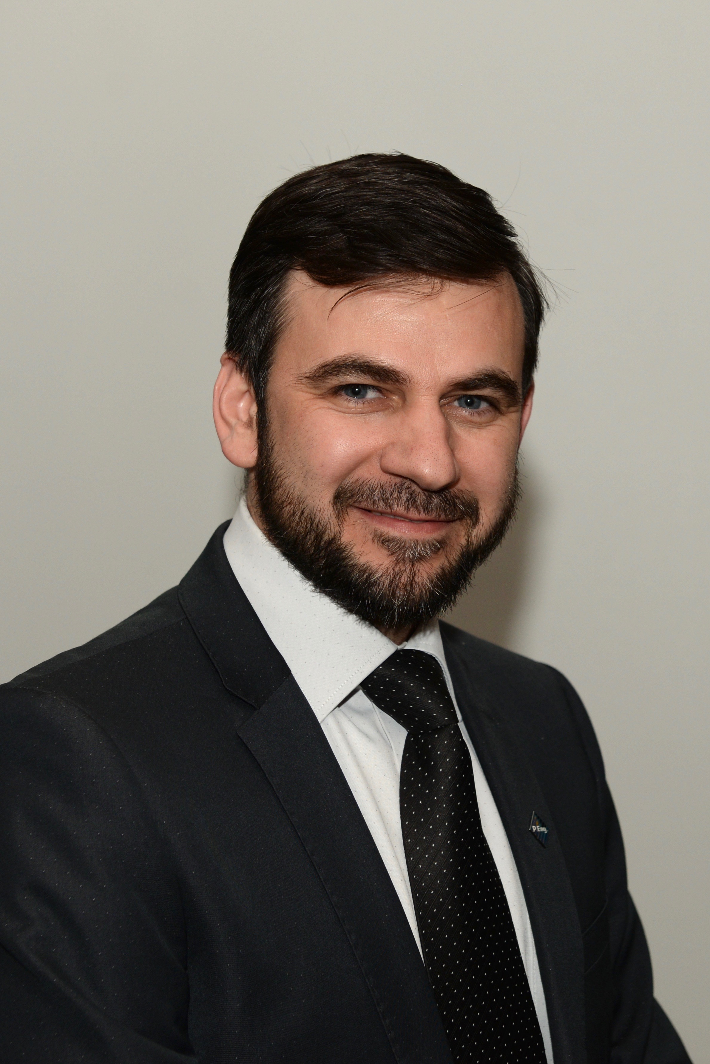 Licensing Co-Chair